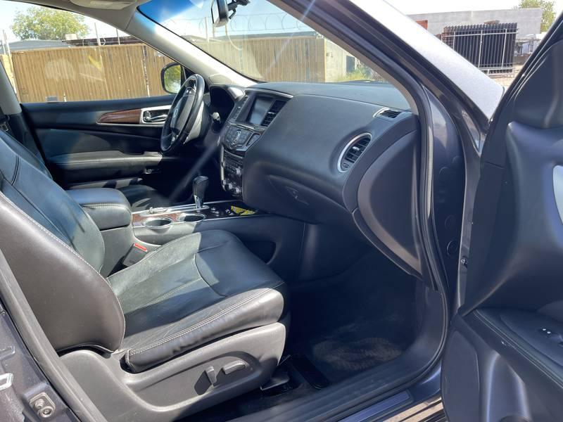 2013 Nissan Pathfinder 4 Door SUV
