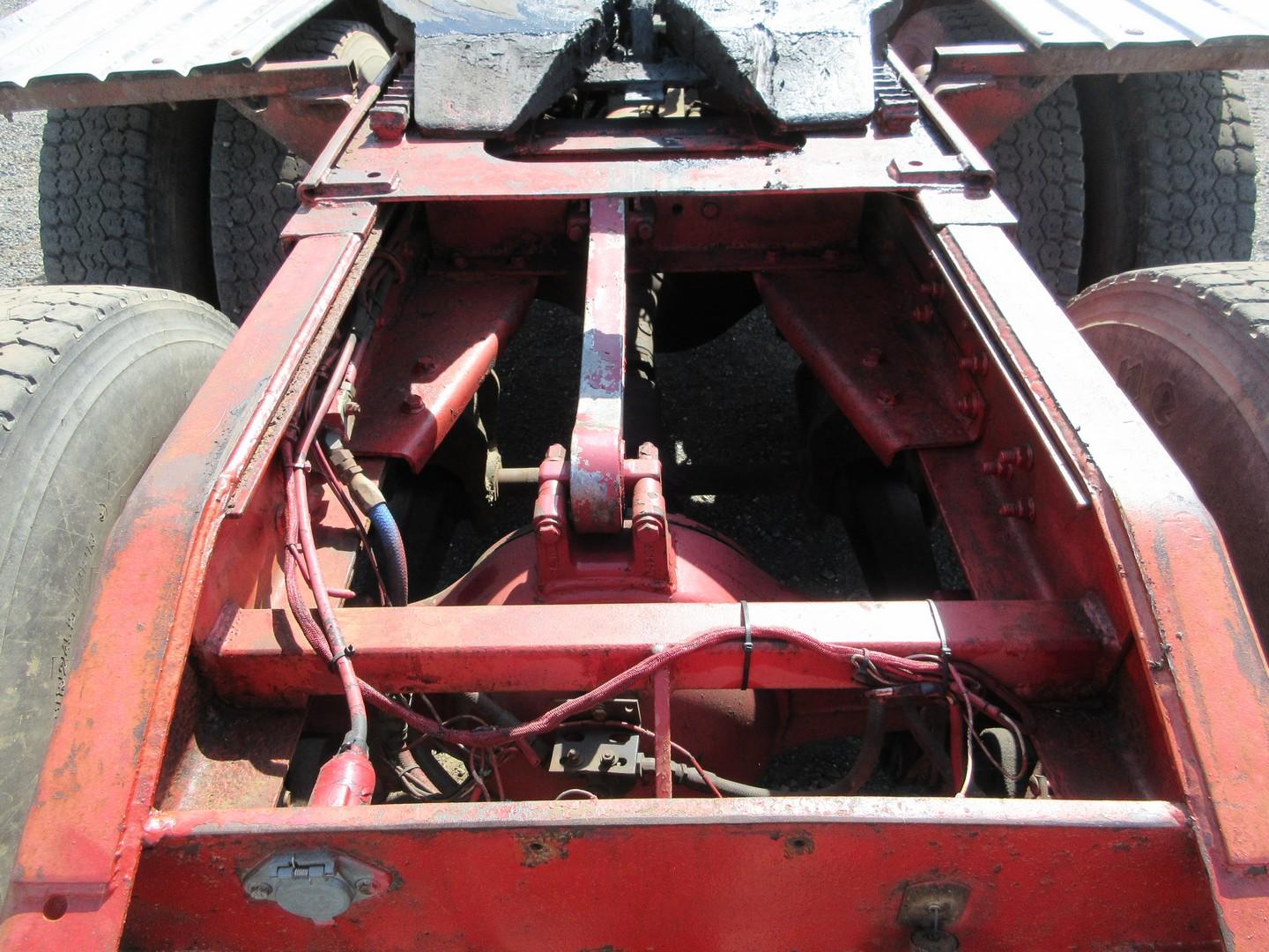 1987 Peterbilt 349 T/A Tractor
