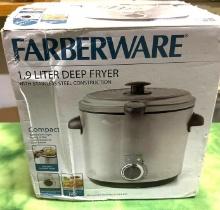 New Farberware 1.9 Liter Deep Fryer
