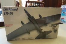 Italeri Lockheed TR-1A Model Kit