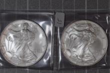 2004 & 2005 US Silver Eagle dollars, Uncirculated (2 pieces).