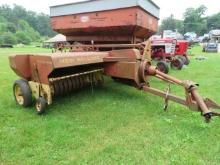 NEW HOLLAND HAYLINER 269 SQUARE BALER