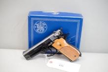 (R) Smith & Wesson Model 39-2 9mm Pistol
