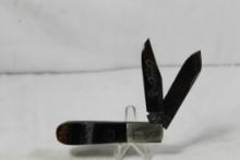 Colonel Coon two blade Barlow. 2.5 inch blade. Good condition. missing emblem on scale.