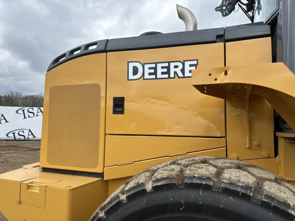 Deere 724k Wheel Loader