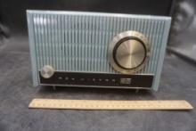 1965 Rca Victor Radio (Works Good)