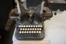 Oliver Standard Visible Writer - The Printype Oliver Typewriter