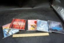 5 Cds - Hollywood Love Songs, Silent Night & More