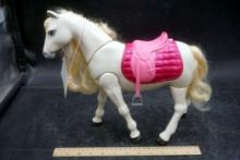 2016 Mattel Barbie Dream Horse (Walks, Moves Head & Makes Sounds)