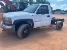 2005 GMC 2500 HD 4x4 CAB AND CHASSIS