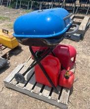 BBQ grill with gas tanks