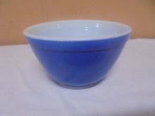 Vintage Pyrex 1.5pt Blue Mixing Bowl