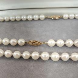 Block's 6mm Cultured Pearl Necklace And Bracelet From The Isle Of Majorca