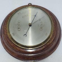 14" Round Antique Barometer In Oak Case