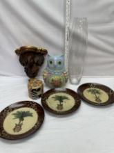Box Lot/Décor Plates, Glass Vase, Décor Owl, Candle, ETC (Local Pick Up Only)