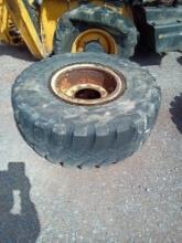 TIRE WITH RIM
