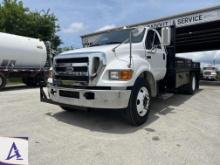 2006 Ford F650 Flatbed Truck Service Truck - Clean Truck!