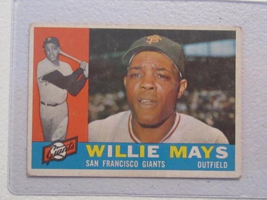 894 LOTS (W99,RP) SPORTS CARDS AND MEMORABILIA