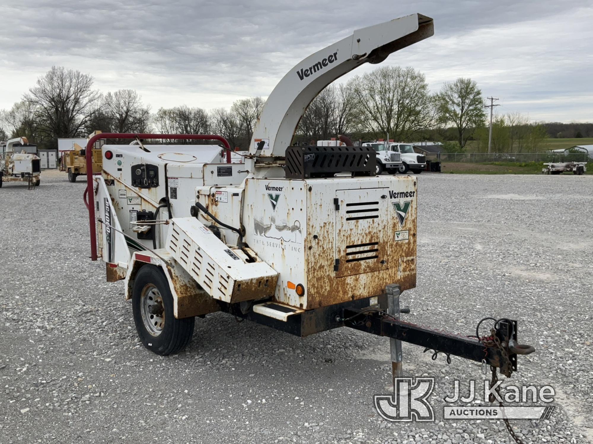 (Hawk Point, MO) 2016 Vermeer BC1000XL Chipper (12in Drum) No Title) (Runs & Operates) (Rust & Paint