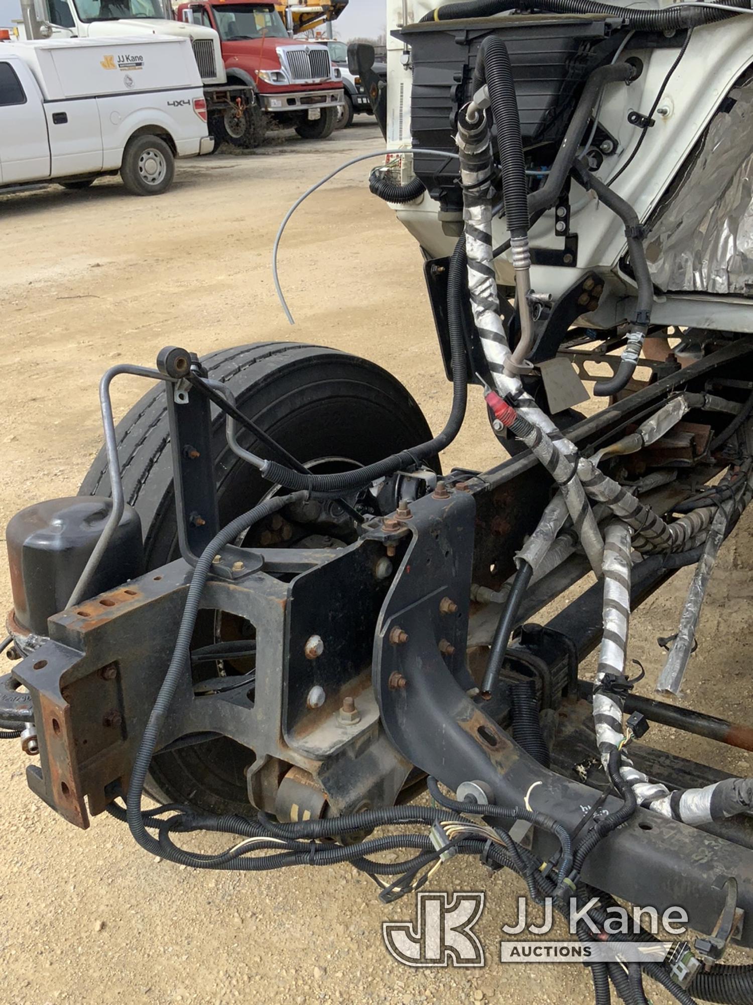 (South Beloit, IL) Altec AN46E-OC, Material Handling Bucket rear mounted on 2020 International MV607