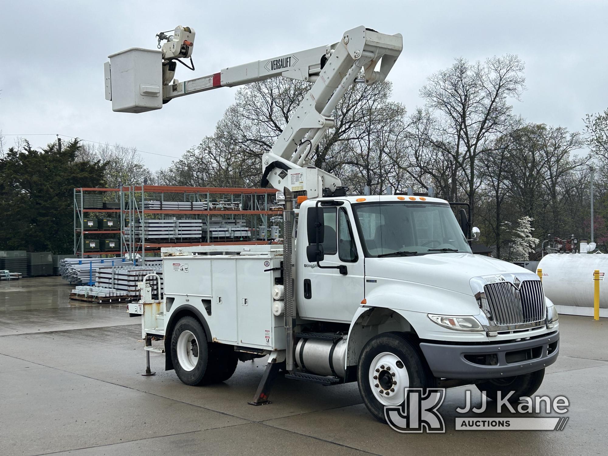 (Sandoval, IL) Versalift VST40I, Articulating & Telescopic Material Handling Bucket Truck mounted be