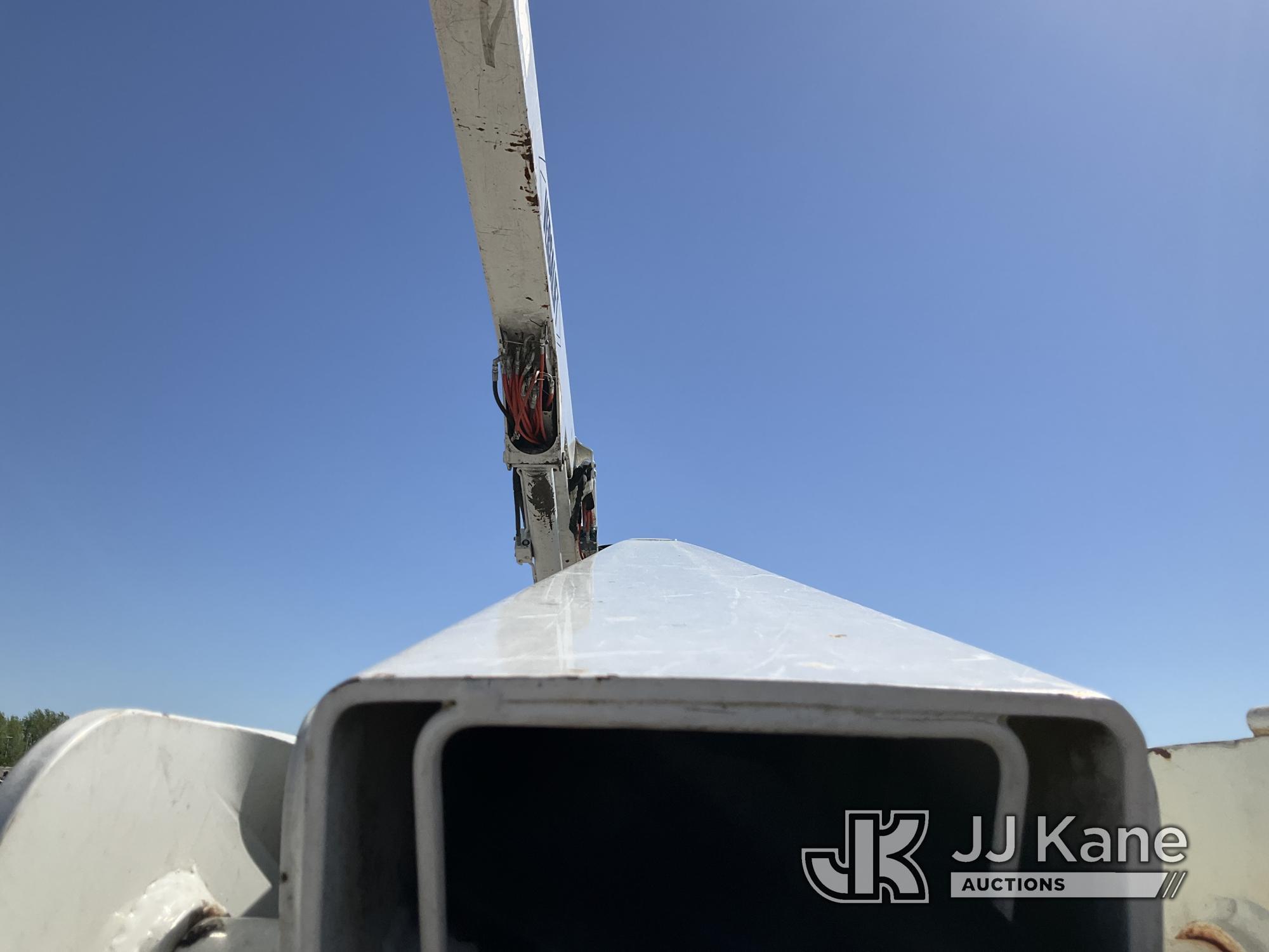 (Hawk Point, MO) Versalift VST-52I, Articulating & Telescopic Bucket mounted on 2016 SkyLift Super-A