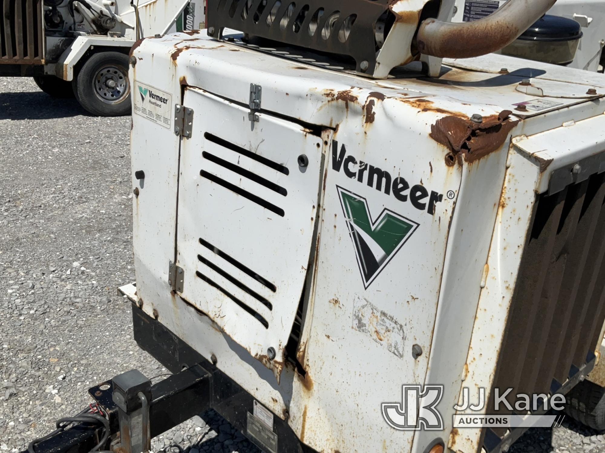 (Hawk Point, MO) 2015 Vermeer BC1000XL Chipper (12in Drum) No Title) (Runs & Operates) (Rust & Body