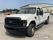 2009 Ford F250 4x4 Extended-Cab Pickup Truck Runs & Moves)( Body Damage, Paint Damage, Missing Tailg
