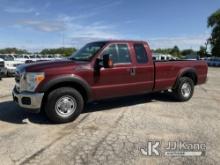(South Beloit, IL) 2012 Ford F350 Extended-Cab Pickup Truck Runs & Moves) (Loud Exhaust, Paint, Rust