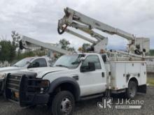 Altec AT37G, Articulating & Telescopic Bucket mounted behind cab on 2009 Ford F550 4x4 Service Truck