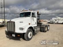 (Waxahachie, TX) 1993 Kenworth T800 T/A Truck Tractor Runs & Moves