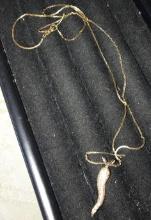 14k Italian horn yellow gold necklace 4.4 grams