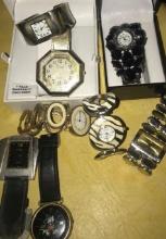 8- wrist watches-pulsar Mickey Mouse