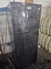 Whirlpool Apartment Size Refrigerator/Freezer