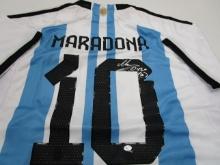 Diego Maradona of the Argentina signed autographed soccer jersey PAAS COA 165