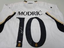 Luka Modric of the Real Madrid signed autographed soccer jersey PAAS COA 580
