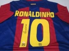 Ronaldinho Gaucho of the Barcelona signed autographed soccer jersey PAAS COA 453