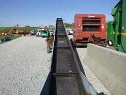Zimmerman New Holland 32 ft Conveyor^NEEDS CHAIN^ (QEA 4385)