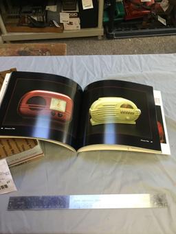 Radios the golden age in color reference book