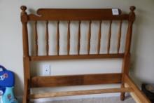 PAIR OF TWIN BED FRAMES