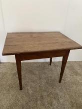 VINTAGE OCCASIONAL TABLE / SIDE TABLE