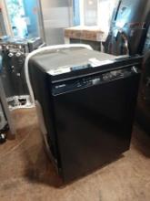 Bosch 300 Series 24 in. Front Control Smart Built in Dishwasher*PREVIOUSLY INSTALLED*