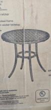 Style Well 18in. woven accent table