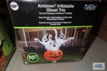 ghost trio,...6-1/2 ft, inflatable
