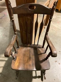 Antique stained oak rocking chair - Well made - Dowel backed - See pics