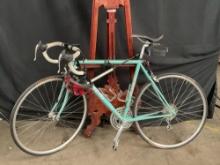 Bianchi Eros Road Bike, Light Blue w/ Continental Tires, Helmet & Bike Pump