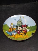 Collector Plate-Disney Magic Kingdom