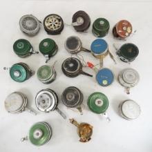 20+ Vintage reels, mostly automatic