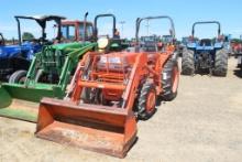 KUBOTA L3000 4WD ROPS W/ LDR AND BUCKET 540HRS. WE DO NOT GAURANTEE HOURS