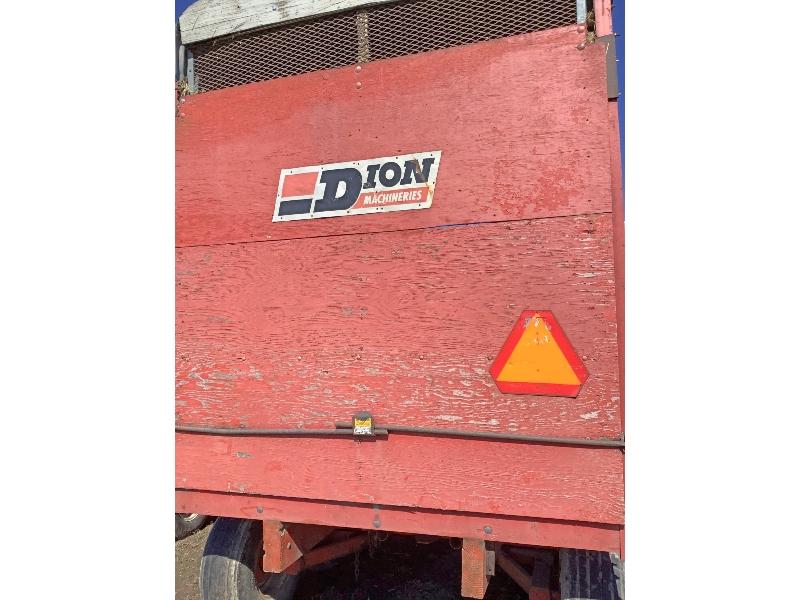 Dion 1016 SE Left Hand Unload 4 Beater Forage Wagon